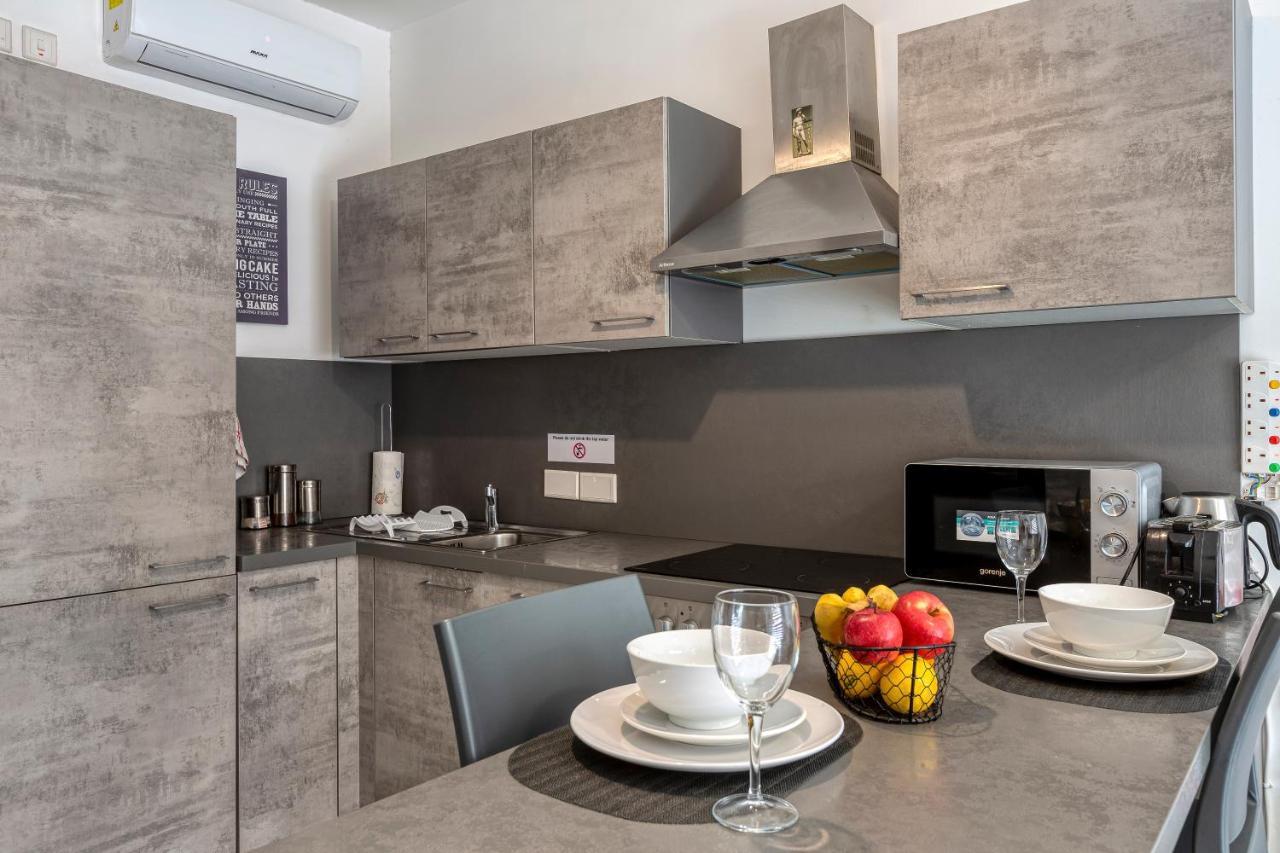 Entire For Your Appartement